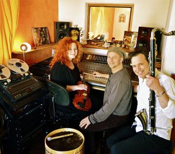 Schöne Töne-Team Foto.JPG
