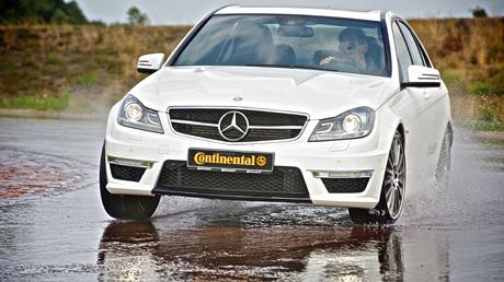 ACE Lenkrad vergibt "sehr empfehlenswert" für Continental-Sommerreifen im ersten Test des Jahres