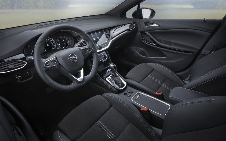 Opel-Astra-Interior-507810.jpg