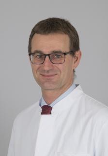 Dr. Bernd Krieg ist seit. 1. Januar 2018 neuer Leiter der Sektion Obere Extremität am Orthopädischen Universitätsklinikum Bad Abbach / Foto: Asklepios Klinikum Bad Abbach