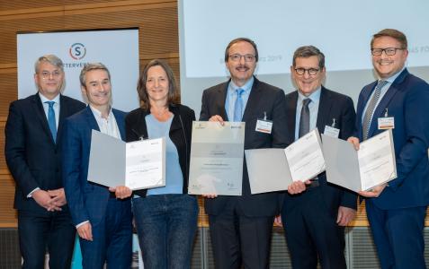 Die Delegation der Hochschule für Wirtschaft und Gesellschaft Ludwigshafen bei der Auszeichnung am Montag, 25. März 2019, in Berlin (Bildnachweis: David Ausserhofer/Stifterverband)
