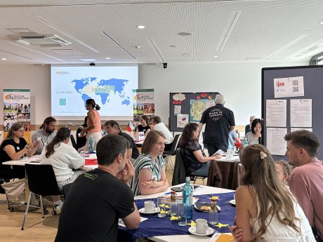 dsj-workshop-internationale-jugendarbeit-gruppenarbeit_dsj.jpg