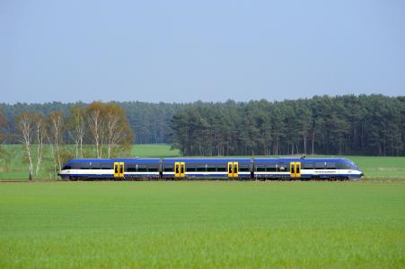 Triebwagen der Niederbarnimer Eisenbah auf der Heidekrautbahn (RB27)
