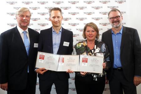 (v.l.n.r.) Bernd Quoß (Vorstand), Dr. Florian Müller (Chefarzt Gynäkologie), Dr. Barbara Brückner (Chefärztin Brustzentrum), Dirk Bach (Tagesspiegel Chefredakteur Gesundheit)