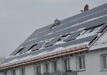 Auch im Winter entlastet die Solaranlage durch selbstgenutzten Strom die Haushaltskasse.