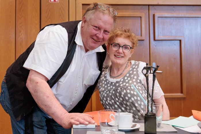 Bild2_AMSEL_MGV_Lieb Dietmar und Petra.jpg