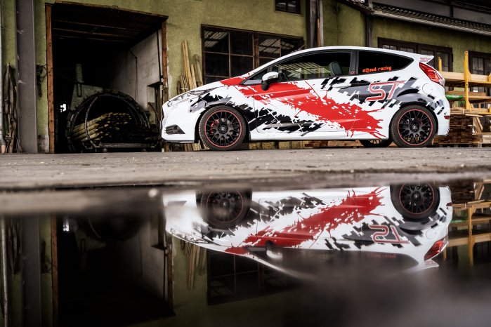 Barracuda_Karizzma_Black_Red_ST_04.jpg
