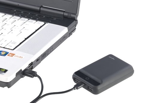ZX-2819_12_revolt_Powerbank_im_Kreditkartenformat_10.000_mAh_2_USB-Ports_2.4_A_12_W.jpg