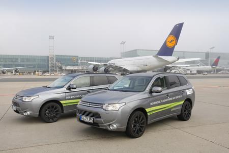 Fraport AG testet den Plug-in Hybrid Outlander