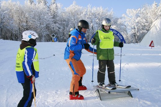 kinderland-skiliftkarussell.jpg