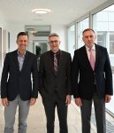 Vorstand der uniVersa (v.l.): Stellvertretendes Vorstandsmitglied Dr. Marco Wimmer, Vorstandssprecher Frank Sievert und Vertriebsvorstand Werner Gremmelmaier