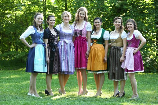 vlnr-Theresa-Priller_Jennifer-Rausch_Marlene-Speck_Isabella-Wagner_Julie-Decher_Stephanie-Kleesa.jpg