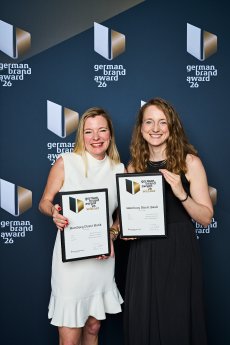 Nadine Kaiser (l.) Anja Ritterhoff (r.) HCOB ©Grand Visions.jpg