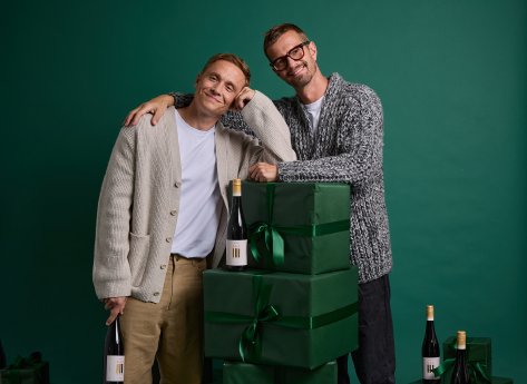 III FREUNDE Glühwein_Matthias und Joko_2213.png