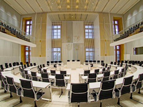 Neuer Plenarsaal (c) Landtag M-V.jpg