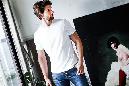 SPECIAL TUNING: "Glaubt jemand, dass 5 Größen wie in der fast-fashion-Welt für 3,8 Milliarden Männer ausreichen? Alle Standard?? Alle S, M, L, XL oder XXL??? Wohl kaum. Jeder Mann, der mir begegnet, ist einzigartig." FITZYOU-Macherin Claudia Landenberger. Foto: FITZYOU