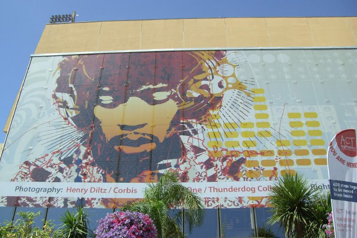 Jimi Hendrix am Palais des Festivals 2.JPG