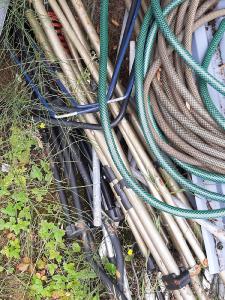 Fachgerecht und mit geschultes Auge holen Schrotthändler aus Dortmund den Schrott ab