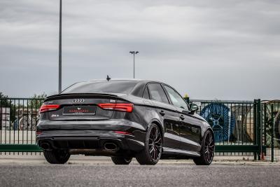 Motorsportlers Daily - Audi RS 3 Limo auf Ultralight Project 3.0