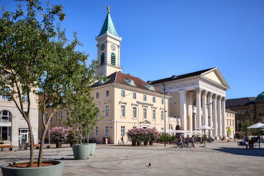3 Ev. Stadtkirche Marktplatz © KTG Karlsruhe Tourismus GmbH Foto_Bruno Kelzer (1).jpg