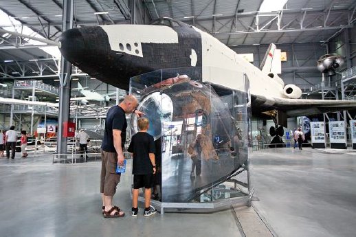 PR Saisonstart Technik Museen 2017 lang.pdf - Adobe Acrobat Reader DC.bmp