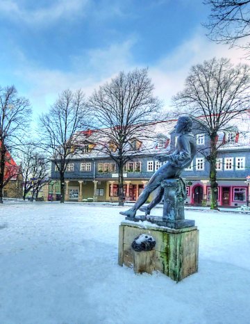 Arnstadt_Marktplatz.jpg