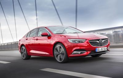 Sportlich, elegant und überaus wirtschaftlich: Der Opel Insignia glänzt mit den niedrigsten Gesamtbetriebskosten seiner Klasse