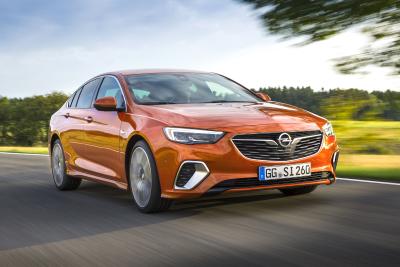 Sport-Feeling vom Feinsten: Der neue Opel Insignia GSi Grand Sport hat alles, was eine echte Fahrmaschine braucht – und ist ab sofort bestellbar