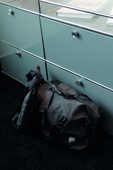 bbg53gy_business weekender_troika(5).jpg