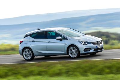 Fünf Antriebe unter 100 Gramm CO2: Neuer Opel Astra ab sofort bestellbar