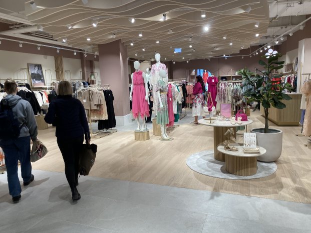 Phase Eight-Hafencity-Westfield-Hamburg-Fashion-Mode.JPG