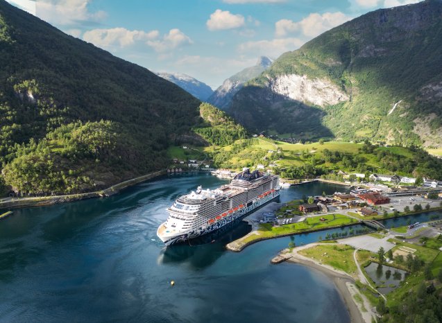 MSC Euribia - Northern Europe - Flam.jpg