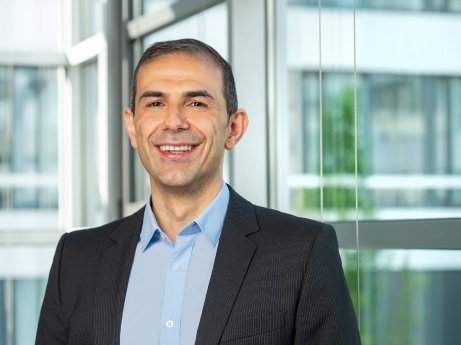 TS-PR-23152-PS-TUEV SUED_Dr Abtin Rad.jpg