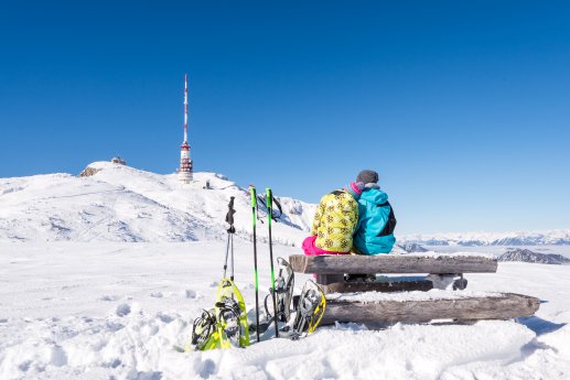 Region Villach Tourismus_Naturpark Dobratsch_Schneeschuhwandern 1_Michael Stabentheiner.jpg
