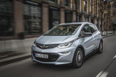 Opel: Rüsselsheimer Entwicklungszentrum bekommt mehr als 160 Ladepunkte für Elektroautos und erforscht Ladeinfrastruktur der Zukunft
