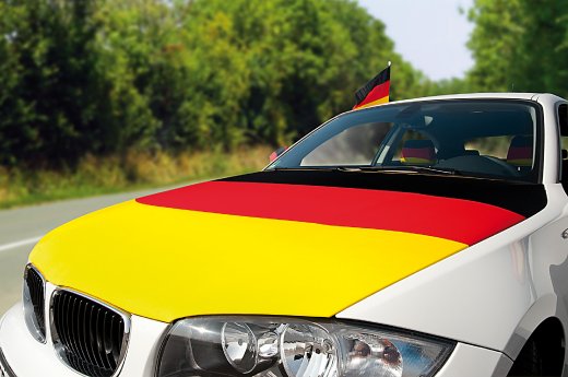 NC-8537_1_infactory_Ueberziehfahne_Deutschland_Motorhaube.jpg