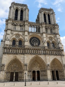 Notre_Dame_Paris_März_2026.jpg