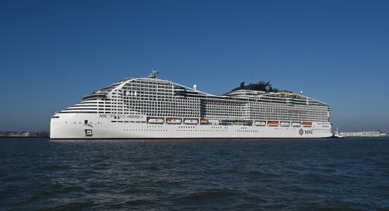 1. MSC World America (Credit Chantiers de l'Atlantique).JPG