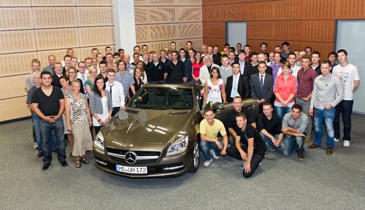 Mercedes Benz Werk Bremen Ausbildung Wird Grossgeschrieben Daimler Ag Pressemitteilung Lifepr