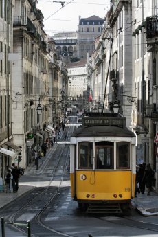 Lissabon_tram_Downtown.jpg