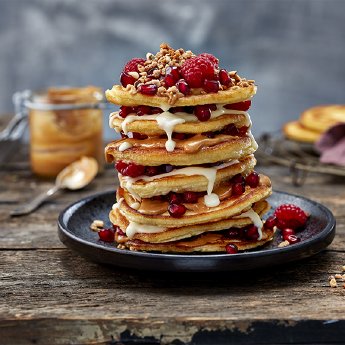 Raspberry_Peanutbutter_Pancakes2_580.jpg