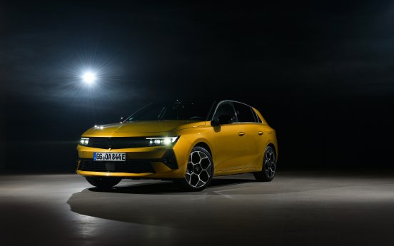 GuteNachtdunkleStraenMitIntelli-LuxLEDvonOpeltaghellunterwegs (5).jpg