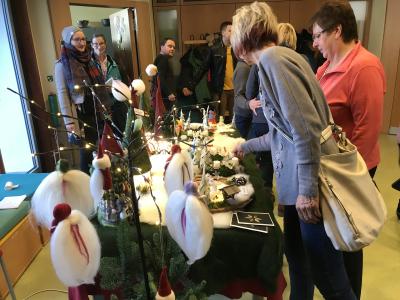 Großes Erstaunen bei den Besuchern über die kreativen Bastelergebnisse Johannes Landenberger Förderzentrum Weima