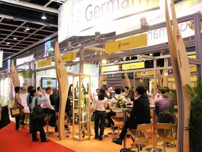 Deutsche Winzer zeigen Flagge in Hongkong