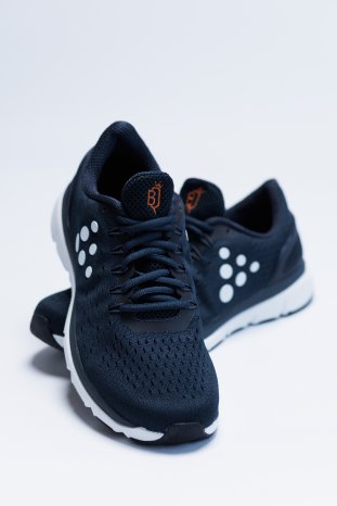 acp fuer BrandQueen - dunkelblaue Sneaker von CRAFT gebrandet.jpg