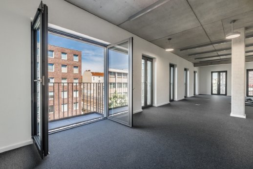 Ausschnitt einer Bürofläche im UHLAND 187 (c) Philipp Kirschner - PK Fotografie.jpg