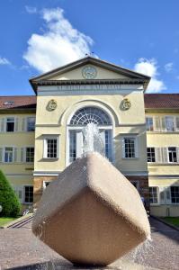 Rehaklinik Bad Boll Kurhaus Frontansicht