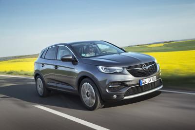 Rundum-Sorglos-Paket jetzt auch für den Opel Grandland X: Für den stylishen Newcomer gibt’s ab sofort die Opel Flat