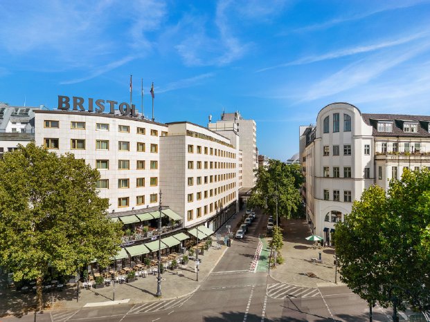 Hotel-Bristol-Berlin-Aussenaufnahme.png