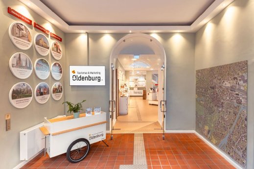 Oldenburg_Touristinfo_Innen_2024_MD_03299-V2_CC0.jpg